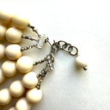 Elegance at the Forefront / Re~Vintage