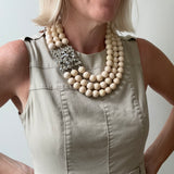 Elegance at the Forefront / Re~Vintage